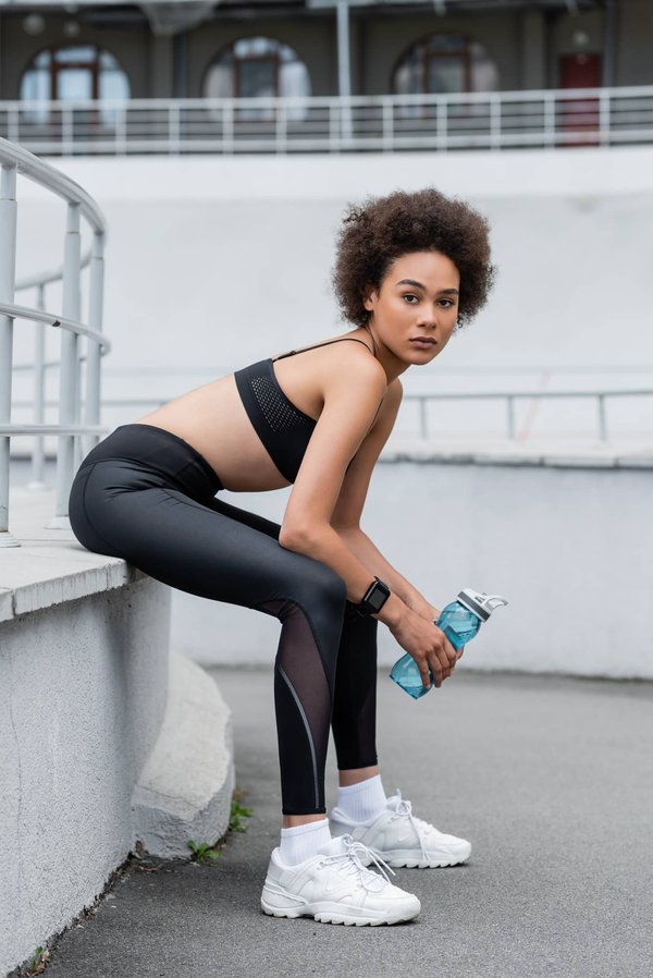 Quelques façons de porter votre sneaker pour femme